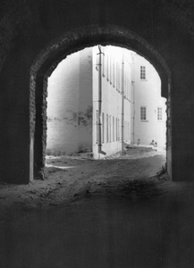 Kerker - Kreuz - Kunst